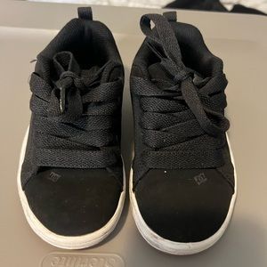 DC black kids shoe size 12.5! Barely used!